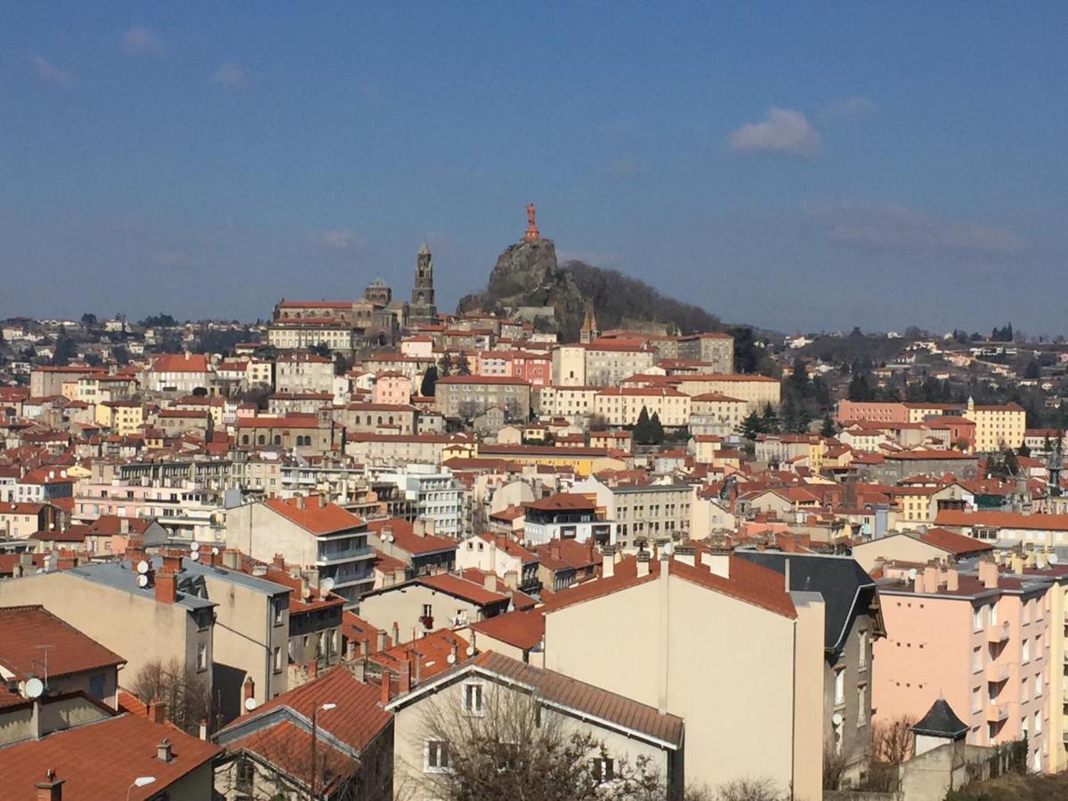 Demeure Des Dentelles Avec Parking Gratuit Bed & Breakfast Le Puy-en-Velay Eksteriør bilde