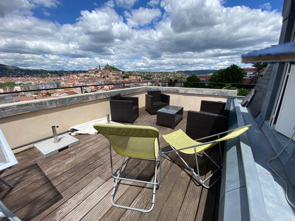Demeure Des Dentelles Avec Parking Gratuit Bed & Breakfast Le Puy-en-Velay Eksteriør bilde