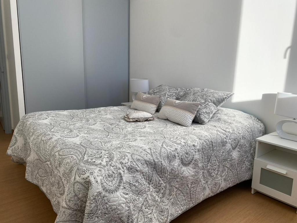 Demeure Des Dentelles Avec Parking Gratuit Bed & Breakfast Le Puy-en-Velay Eksteriør bilde