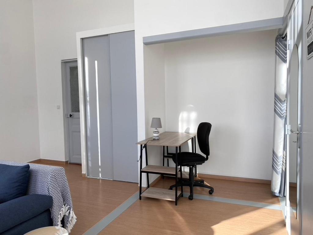 Demeure Des Dentelles Avec Parking Gratuit Bed & Breakfast Le Puy-en-Velay Eksteriør bilde