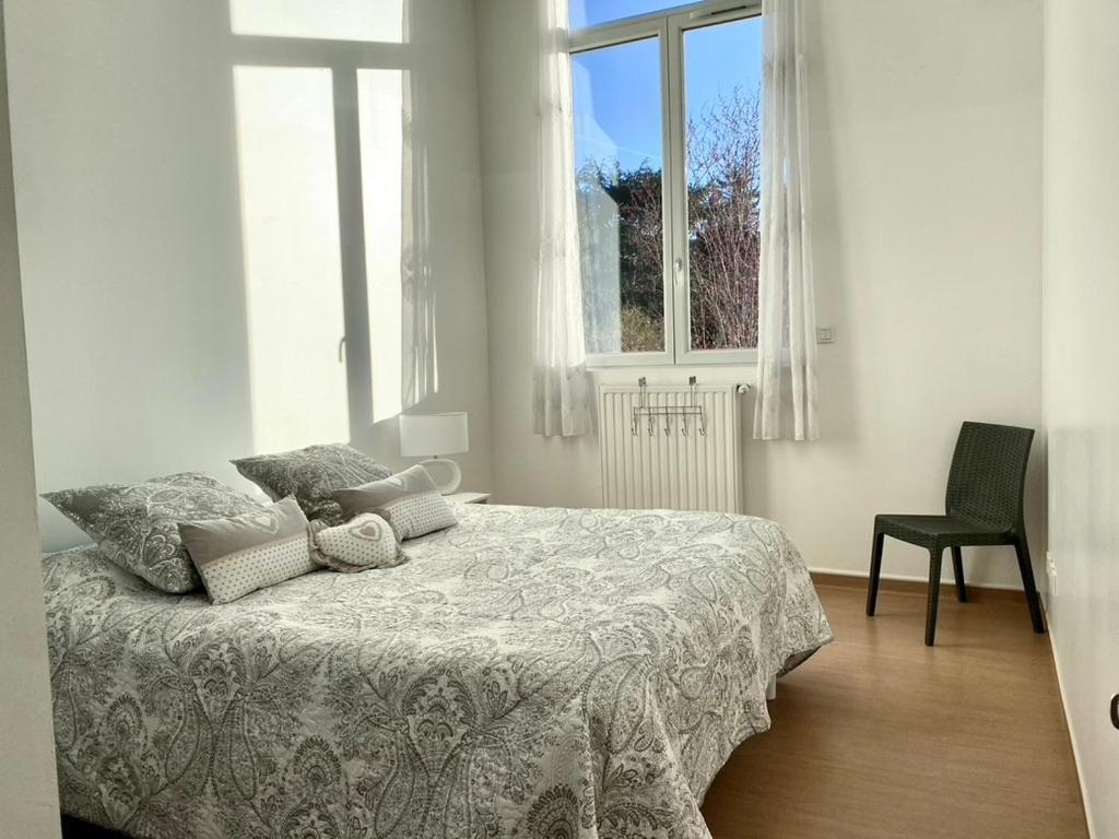 Demeure Des Dentelles Avec Parking Gratuit Bed & Breakfast Le Puy-en-Velay Eksteriør bilde